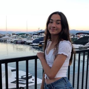 Meet your Posher, Kaia